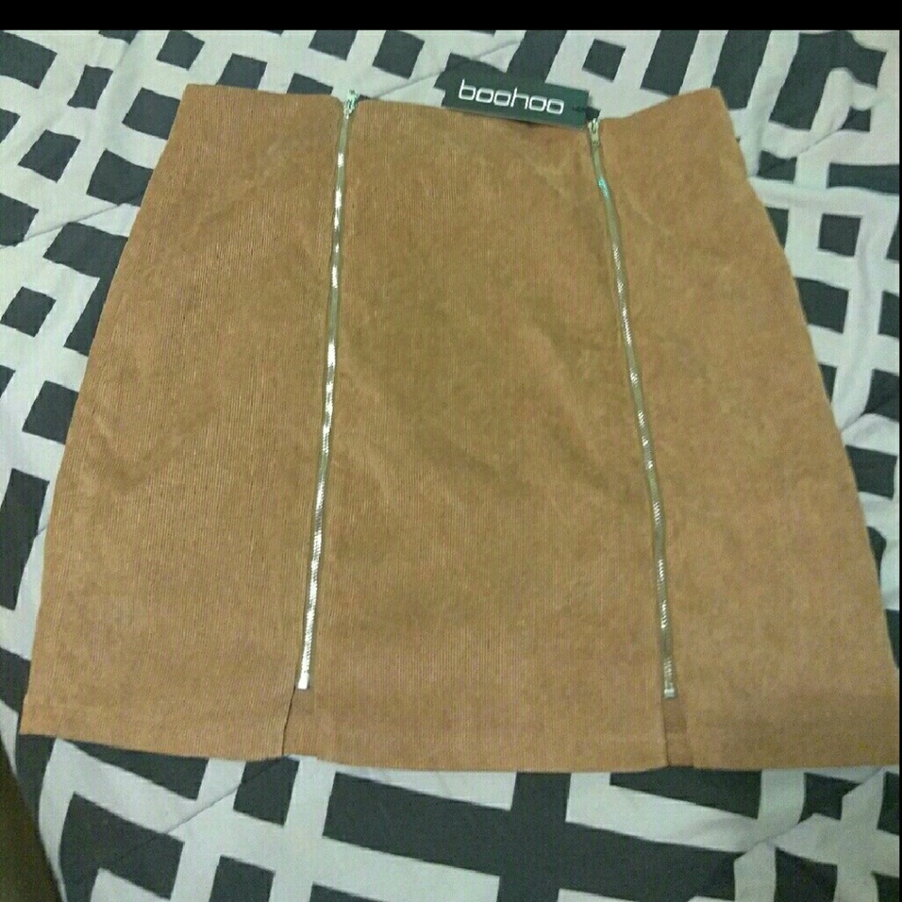 Mini Skirt - Picture 5 of 5